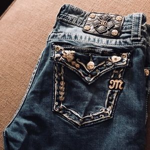 Miss Me Embellished Boyfriend Capri Jeans Size 29